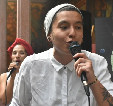 Slider 8 Voces de mujeres